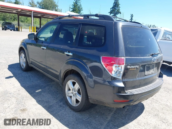 2009 Subaru Forester X with VIN JF2SH636X9G793415, listed as a IAAI auction lot 42614382 with 116,965 mi miles and . Bid and sale history available at DreamBid. Image 3.
