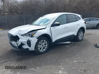 2025 Ford Escape Active z VIN 1FMCU0GN0SUA19156, wystawiony jako IAAI lot #41815194 z przebiegiem Nie podano mil oraz . Historia ofert i sprzedaży dostępna na DreamBid. Obrazek 2.