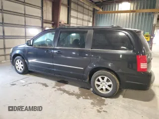2010 Chrysler Town & Country Touring z VIN 2A4RR5D17AR431823, wystawiony jako Copart lot #60486005 z przebiegiem 200 459 mil mil oraz Czysty tytuł • Clean title. Historia ofert i sprzedaży dostępna na DreamBid. Obrazek 2.