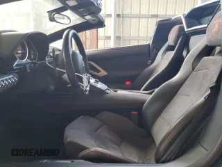 2015 Lamborghini Aventador z VIN ZHWUR1ZD5FLA03450, wystawiony jako Copart lot #53781224 z przebiegiem 8 471 mil mil oraz Szkoda całkowita • Salvage title. Historia ofert i sprzedaży dostępna na DreamBid. Obrazek 7.