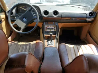 1984 Mercedes-Benz 300 300D-T with VIN WDBAB33AXEA157409, listed as a Copart auction lot 63612864 with 162,259 mi miles and Clean Title. Bid and sale history available at carsss.com. Image 8.