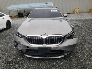 2024 BMW 5 Series 530i xDrive z VIN WBA53FJ09RCS08708, wystawiony jako Copart lot #58371385 z przebiegiem 23 265 mil mil oraz Szkoda całkowita • Salvage title. Historia ofert i sprzedaży dostępna na DreamBid. Obrazek 5.
