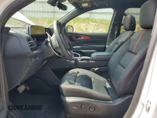 2024 Chevrolet Traverse AWD RS z VIN 1GNEVLKS5RJ153379, wystawiony jako Copart lot #54567905 z przebiegiem 19 977 mil mil oraz Szkoda całkowita • Salvage title. Historia ofert i sprzedaży dostępna na DreamBid. Obrazek 7.