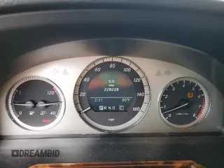 2010 Mercedes-Benz GLK 350 z VIN WDCGG8HB8AF323753, wystawiony jako Copart lot #55125945 z przebiegiem 228 228 mil mil oraz Szkoda całkowita • Salvage title. Historia ofert i sprzedaży dostępna na DreamBid. Obrazek 9.