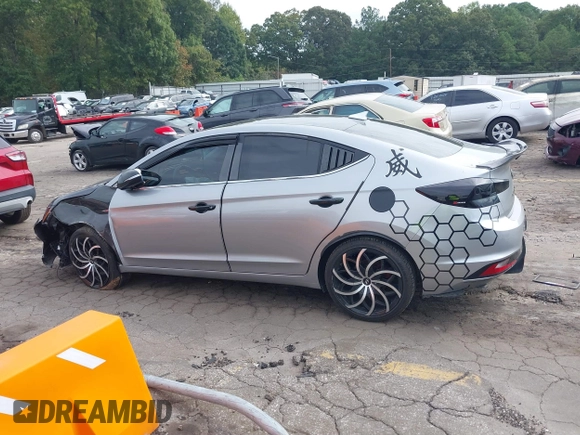 2020 Hyundai Elantra Value Edition z VIN 5NPD84LF5LH601655, wystawiony jako IAAI lot #40469963 z przebiegiem 58 932 mil mil oraz . Historia ofert i sprzedaży dostępna na DreamBid. Obrazek 14.