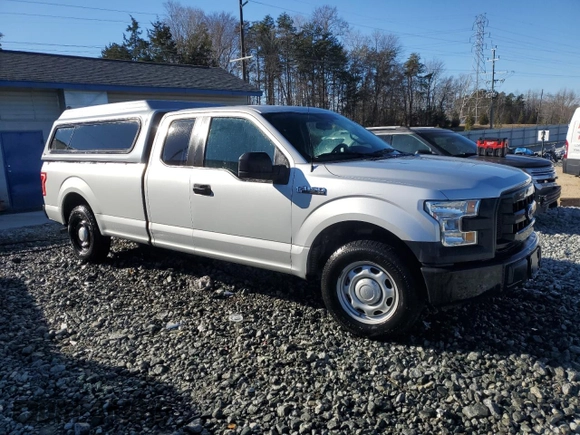 2017 Ford F-150 XL with VIN 1FTFX1CF3HKE39026, listed as a Copart auction lot 43138075 with 155,236 mi miles and Clean Title. Bid and sale history available at carsss.com. Image 4.