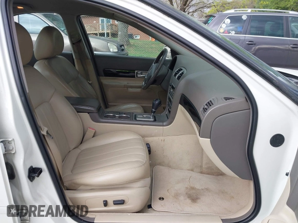 2005 Lincoln LS w/Luxury Pkg with VIN 1LNHM86S05Y640194, listed as a IAAI auction lot 41821098 with 196,063 mi miles. Bid and sale history available at carsss.com. Image 5.