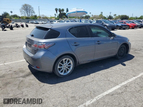 2012 Lexus CT 200h z VIN JTHKD5BH2C2115820, wystawiony jako Copart lot #54248125 z przebiegiem 246 440 mil mil oraz Szkoda całkowita • Salvage title. Historia ofert i sprzedaży dostępna na DreamBid. Obrazek 3.