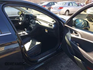 2019 Genesis G70 2.0T Advanced with VIN KMTG34LA0KU032218, listed as a IAAI auction lot 41527763 with 69,501 mi miles. Bid and sale history available at carsss.com. Image 5.