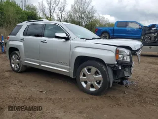 2015 GMC Terrain Denali z VIN 2GKFLZE30F6427420, wystawiony jako Copart lot #56643175 z przebiegiem 28 682 mil mil oraz Czysty tytuł • Clean title. Historia ofert i sprzedaży dostępna na DreamBid. Obrazek 4.