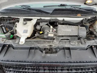 2014 GMC Savana z VIN 1GJZ7ZFG0E1197144, wystawiony jako Copart lot #72229594 z przebiegiem 53 783 mil mil oraz Szkoda całkowita • Salvage title. Historia ofert i sprzedaży dostępna na DreamBid. Obrazek 12.
