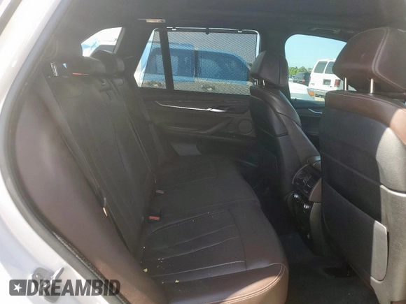 2017 BMW X5 sDrive35i z VIN 5UXKR2C52H0U17759, wystawiony jako Copart lot #58321955 z przebiegiem 92 938 mil mil oraz Szkoda całkowita • Salvage title. Historia ofert i sprzedaży dostępna na DreamBid. Obrazek 11.