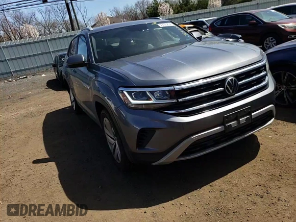 2020 Volkswagen Atlas SE with VIN 1V26C2CA5LC206935, listed as a Copart auction lot 50403204 with 47,881 mi miles and . Bid and sale history available at DreamBid. Image 12.