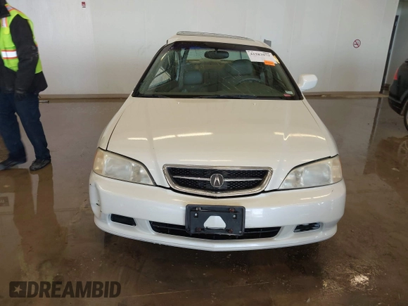 2000 Acura TL with VIN 19UUA566XYA043713, listed as a IAAI auction lot 41582073 with 185,442 mi miles. Bid and sale history available at carsss.com. Image 12.