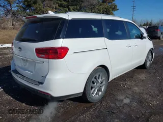 2019 Kia Sedona LX with VIN KNDMB5C13K6547535, listed as a IAAI auction lot 41430560 with 59,937 mi miles. Bid and sale history available at carsss.com. Image 4.
