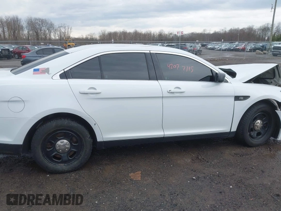 2018 Ford Police Interceptor with VIN 1FAHP2MK6JG137027, listed as a IAAI auction lot 42077115 with 123,851 mi miles and . Bid and sale history available at DreamBid. Image 13.