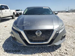 2022 Nissan Altima SV z VIN 1N4BL4DV9NN370506, wystawiony jako Copart lot #50054185 z przebiegiem 67 138 mil mil oraz Szkoda całkowita • Salvage title. Historia ofert i sprzedaży dostępna na DreamBid. Obrazek 5.