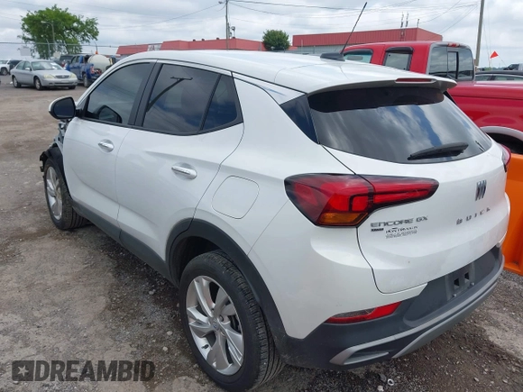 2024 Buick Encore GX Preferred z VIN KL4AMCSL0RB167004, wystawiony jako IAAI lot #42526814 z przebiegiem 19 146 mil mil oraz . Historia ofert i sprzedaży dostępna na DreamBid. Obrazek 3.