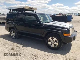 2008 Jeep Commander Sport z VIN 1J8HG48K38C180234, wystawiony jako Copart lot #55959325 z przebiegiem 198 459 mil mil oraz Szkoda całkowita • Salvage title. Historia ofert i sprzedaży dostępna na DreamBid. Obrazek 4.
