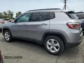 2018 Jeep Compass Latitude z VIN 3C4NJCBB8JT461048, wystawiony jako Copart lot #65475345 z przebiegiem 82 384 mil mil oraz Czysty tytuł • Clean title. Historia ofert i sprzedaży dostępna na DreamBid. Obrazek 2.