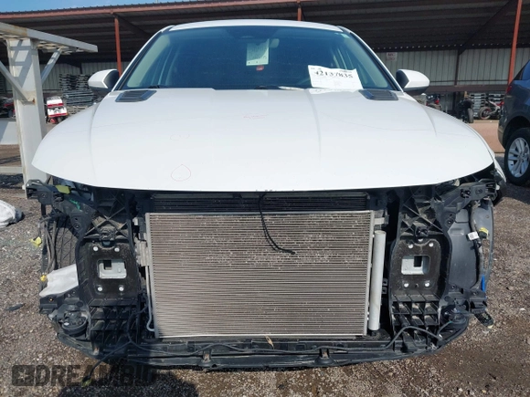 2022 Hyundai Tucson SE z VIN 5NMJACAE3NH012650, wystawiony jako IAAI lot #42137835 z przebiegiem 107 599 mil mil oraz . Historia ofert i sprzedaży dostępna na DreamBid. Obrazek 6.