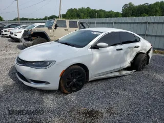 2015 Chrysler 200 Limited z VIN 1C3CCCAB1FN657248, wystawiony jako Copart lot #54729645 z przebiegiem 148 383 mil mil oraz Szkoda całkowita • Salvage title. Historia ofert i sprzedaży dostępna na DreamBid. Obrazek 1.