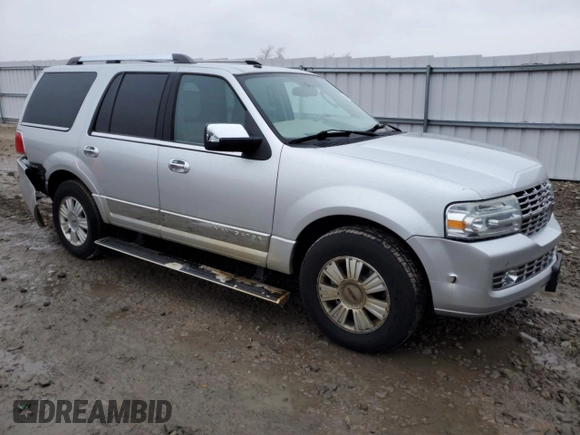 2010 Lincoln Navigator z VIN 5LMJJ2J57AEJ07227, wystawiony jako Copart lot #50965705 z przebiegiem 222 731 mil mil oraz Nie do naprawy • Non repairable. Historia ofert i sprzedaży dostępna na DreamBid. Obrazek 4.