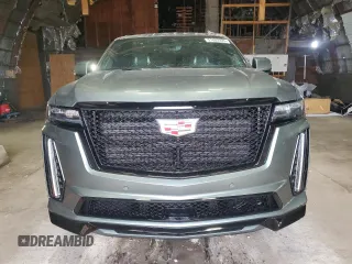 2024 Cadillac Escalade AWD V-Series z VIN 1GYS4HK92RR234960, wystawiony jako Copart lot #51802235 z przebiegiem 16 034 mil mil oraz Nie do naprawy. Historia ofert i sprzedaży dostępna na DreamBid. Obrazek 5.