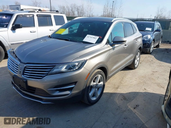 2016 Lincoln MKC Premier with VIN 5LMCJ1D98GUJ21055, listed as a IAAI auction lot 41747502 with 101,956 mi miles and . Bid and sale history available at DreamBid. Image 18.