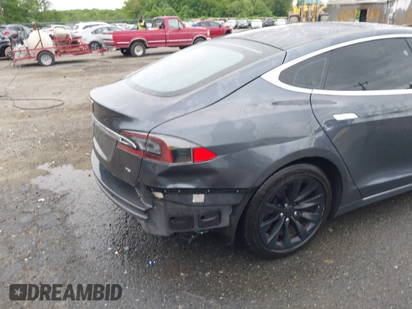2016 Tesla Model S 70 с VIN 5YJSA1E17GF174544, выставлен на аукционе IAAI как лот 42221358 с пробегом 114 354 миль миль и . История ставок и продаж доступна на DreamBid. Изображение 6.