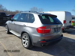 2010 BMW X5 z VIN 5UXFE8C52AL312465, wystawiony jako IAAI lot #41768870 z przebiegiem 144 942 mil mil oraz . Historia ofert i sprzedaży dostępna na DreamBid. Obrazek 3.