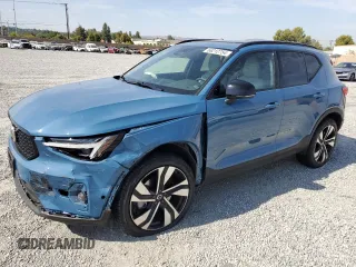 2024 Volvo XC40 Ultimate Dark Theme z VIN YV4L12UM7R2261109, wystawiony jako Copart lot #66212754 z przebiegiem 4 776 mil mil oraz Szkoda całkowita • Salvage title. Historia ofert i sprzedaży dostępna na DreamBid. Obrazek 1.