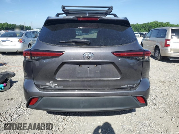 2021 Toyota Highlander XLE z VIN 5TDGZRBH5MS529734, wystawiony jako Copart lot #57189315 z przebiegiem 117 913 mil mil oraz Szkoda całkowita • Salvage title. Historia ofert i sprzedaży dostępna na DreamBid. Obrazek 6.