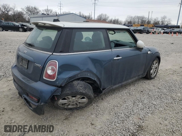 2011 MINI Hardtop S with VIN WMWSV3C55BTY10340, listed as a Copart auction lot 88598945 with Not Provided miles and Salvage Title. Bid and sale history available at DreamBid. Image 3.