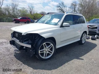 2010 Mercedes-Benz GLK-Class GLK 350 with VIN WDCGG8HB9AF470230, listed as a IAAI auction lot 41991105 with 85,487 mi miles. Bid and sale history available at carsss.com. Image 20.