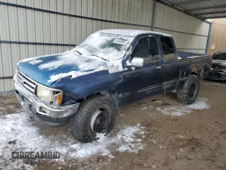 1997 Toyota T100 SR5 with VIN JT4UN24DXV0042713, listed as a Copart auction lot 41850085 with 271,722 mi miles and Salvage Title. Bid and sale history available at DreamBid. Image 1.