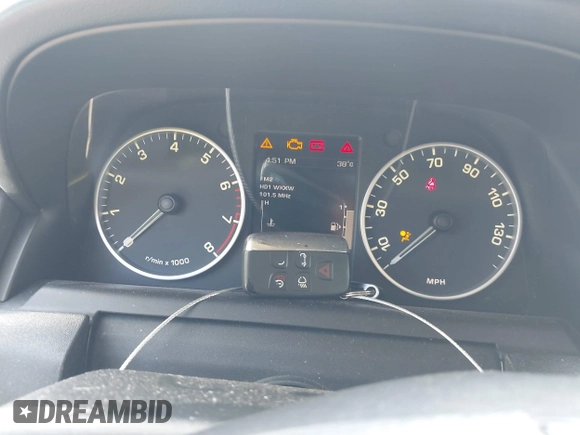 2013 Land Rover LR4 HSE z VIN SALAG2D45DA670046, wystawiony jako IAAI lot #42838676 z przebiegiem 137 998 mil mil oraz . Historia ofert i sprzedaży dostępna na DreamBid. Obrazek 11.