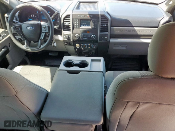 2017 Ford F-250 XLT with VIN 1FT7X2B63HED50048, listed as a Copart auction lot 61651905 with 236,773 mi miles and Clean title. Bid and sale history available at DreamBid. Image 8.