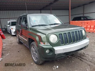 2009 Jeep Patriot z VIN 1J8FF48BX9D192483, wystawiony jako IAAI lot #42360077 z przebiegiem 157 127 mil mil oraz . Historia ofert i sprzedaży dostępna na DreamBid. Obrazek 1.