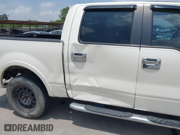 2008 Ford F-150 XLT с VIN 1FTPW12V98FA94593, выставлен на аукционе IAAI как лот 42402977 с пробегом 220 465 миль миль и . История ставок и продаж доступна на DreamBid. Изображение 6.