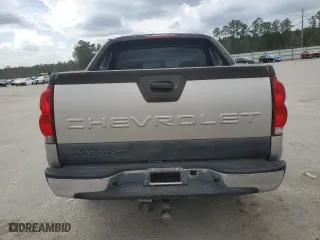 2005 Chevrolet Avalanche Z71 with VIN 3GNEK12Z75G101905, listed as a Copart auction lot 49740965 with 261,268 mi miles and Salvage Title. Bid and sale history available at carsss.com. Image 6.