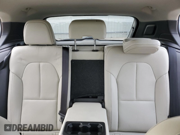 2019 Volvo XC40 Momentum z VIN YV4162XZ4K2009954, wystawiony jako Copart lot #50209365 z przebiegiem 60 140 mil mil oraz Szkoda całkowita • Salvage title. Historia ofert i sprzedaży dostępna na DreamBid. Obrazek 10.