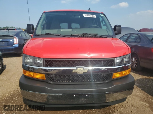2018 Chevrolet Express Passenger LT z VIN 1GAZGPFG8J1336841, wystawiony jako Copart lot #63699795 z przebiegiem 247 751 mil mil oraz Czysty tytuł • Clean title. Historia ofert i sprzedaży dostępna na DreamBid. Obrazek 5.
