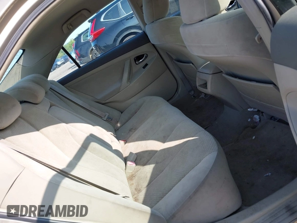 2008 Toyota Camry LE z VIN 4T1BK46K58U565640, wystawiony jako IAAI lot #42402223 z przebiegiem 147 181 mil mil oraz . Historia ofert i sprzedaży dostępna na DreamBid. Obrazek 8.
