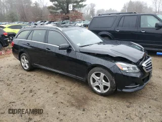 2014 Mercedes-Benz E 350 Luxury with VIN WDDHH8JB3EA811390, listed as a Copart auction lot 83911324 with 221,207 mi miles and Clean Title. Bid and sale history available at DreamBid. Image 4.
