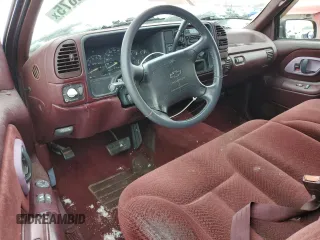1996 Chevrolet Silverado 1500 with VIN 1GCEC14MXTZ216468, listed as a Copart auction lot 44138675 with 199,527 mi miles and Clean Title. Bid and sale history available at DreamBid. Image 8.
