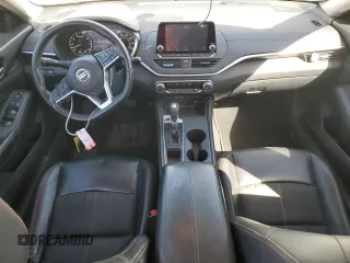 2019 Nissan Altima SR with VIN 1N4BL4CV3KC157849, listed as a Copart auction lot 47250495 with 111,094 mi miles and Salvage Title. Bid and sale history available at carsss.com. Image 8.