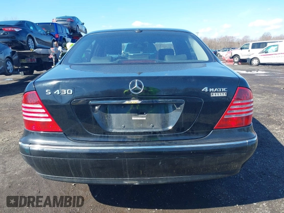 2006 Mercedes-Benz S 430 with VIN WDBNG83JX6A470123, listed as a IAAI auction lot 41876932 with 153,088 mi miles and . Bid and sale history available at carsss.com. Image 16.