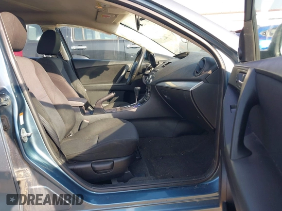 2010 Mazda 3 i Sport z VIN JM1BL1SFXA1315536, wystawiony jako IAAI lot #42274178 z przebiegiem 160 773 mil mil oraz . Historia ofert i sprzedaży dostępna na DreamBid. Obrazek 5.