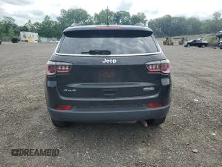 2019 Jeep Compass Latitude с VIN 3C4NJDBB8KT839196, выставлен на аукционе Copart как лот 63971645 с пробегом 42 691 миль миль и Списание • Salvage title. История ставок и продаж доступна на DreamBid. Изображение 6.